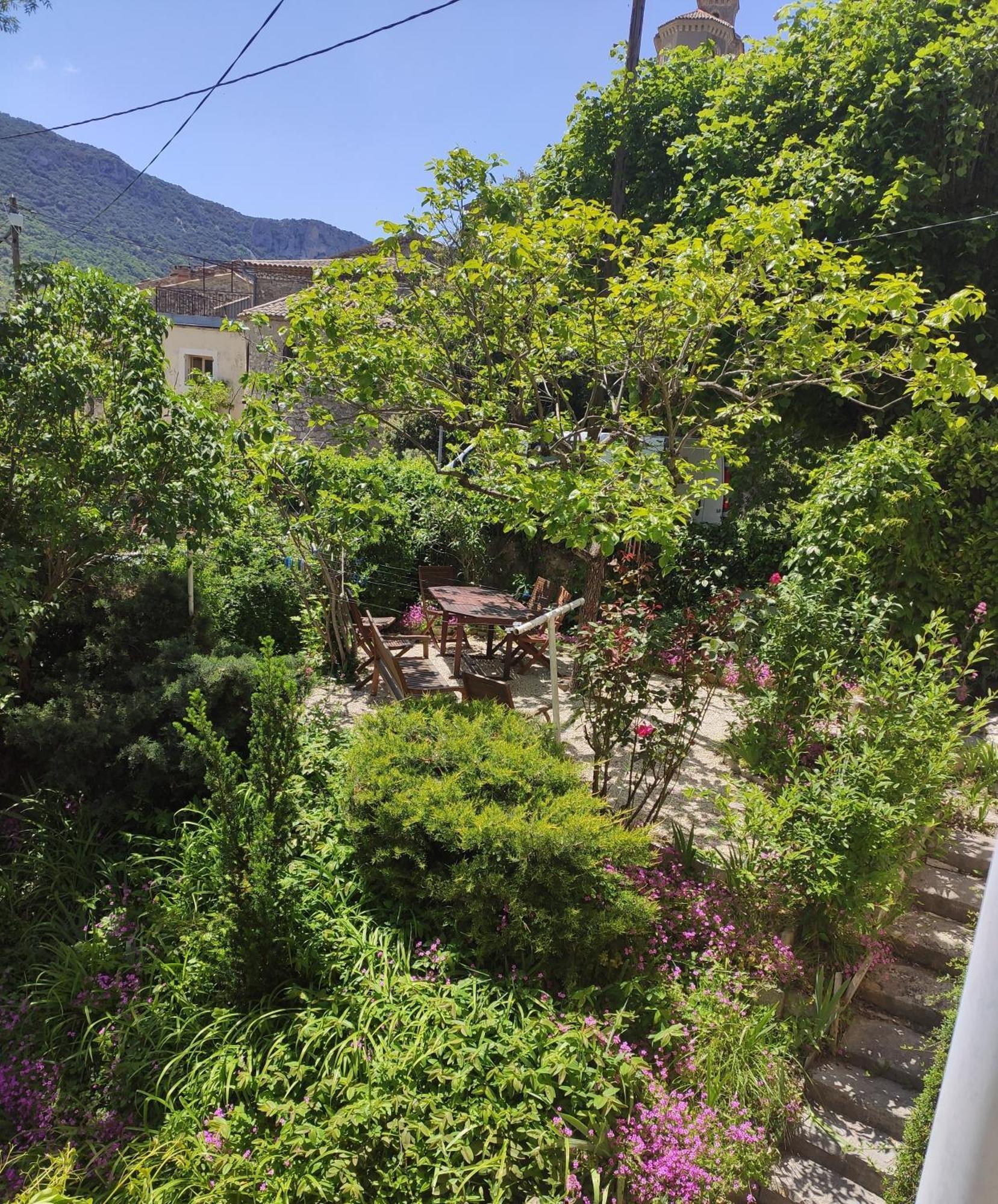 La Clairiere Villa Pierrelongue Exterior photo